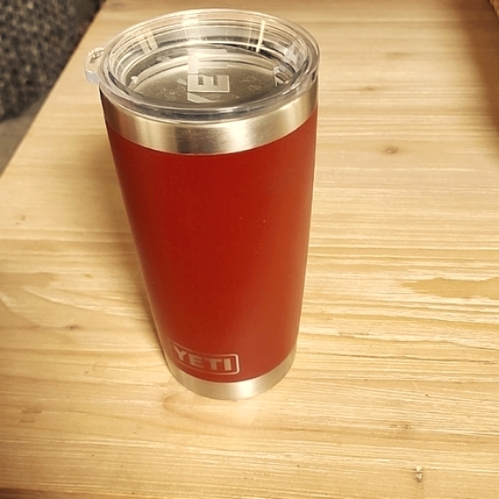 Yeti OG Brick Red 20oz Rambler Tumbler